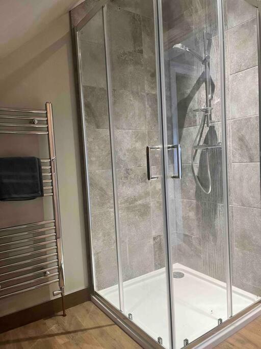 Mid Antrim Modern Apartment Newferry Exteriör bild