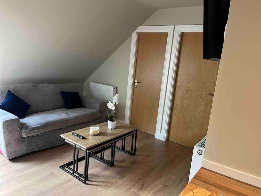 Mid Antrim Modern Apartment Newferry Exteriör bild